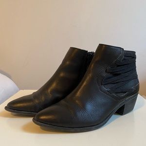 Circus by Sam Edelman Boots 6